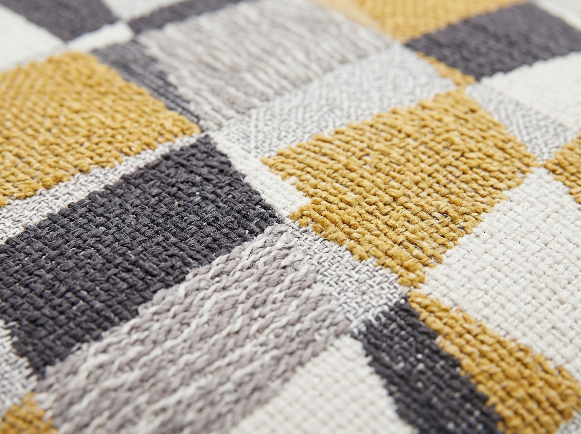 Akua Pouf